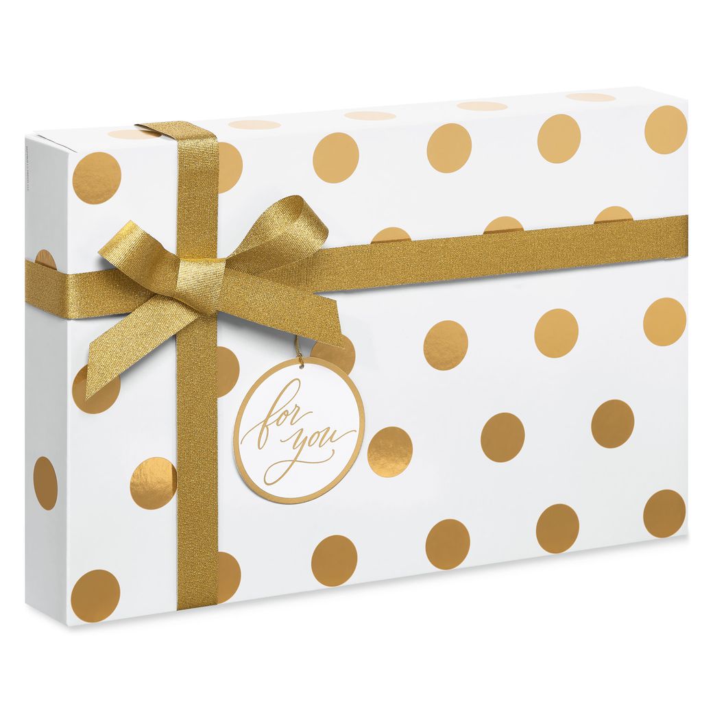 White and Gold Holiday Gift Box Set, 4 Boxes, 4 Gift Tags, One Ribbon, 8 Sheets of Solid Tissue Image 3