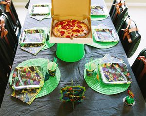 teenage mutant ninja turtles dinner  square plates 8 ct